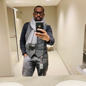 Meet your Posher, Darrell s.